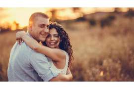 主动分手但拼命挽回:情感纠葛中的心理战 主动分手但拼命挽回:情感纠葛中的心理战